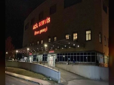 Apartman dairesinde yapılan ila&ccedil;lamada 8 kişi zehirlendi