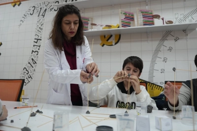 Ara Tatilin Adresi D&uuml;zce Bilim Merkezi