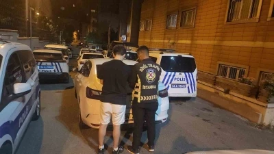  Ara&ccedil;tan havaya ateş a&ccedil;tılar