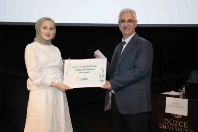 Arap&ccedil;a şiir okuma yarışması ger&ccedil;ekleştirildi
