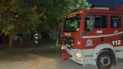 Ardiye yangını vatandaşları sokağa d&ouml;kt&uuml;