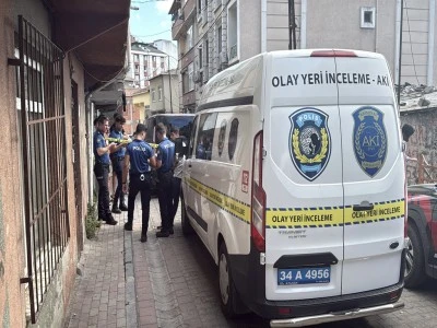 Arkadaşını yumurta &ccedil;ırparken &ouml;ld&uuml;rd&uuml;