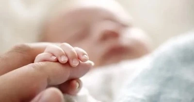 Arkadaşının yeni doğan bebeğini &ccedil;alan kadının ifadesi ortaya &ccedil;ıktı