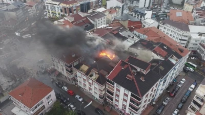 Arnavutk&ouml;y'de 5 katlı binada yangın -1