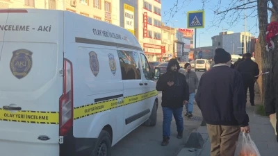 Arnavutk&ouml;y&rsquo;de iftar &ccedil;adırında &ccedil;ıkan yangın s&ouml;nd&uuml;r&uuml;ld&uuml; 