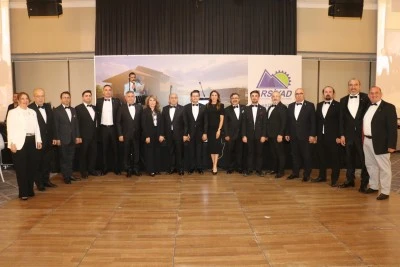 ARSİYAD Artvin Evi'ne 510 tuğla bağışı