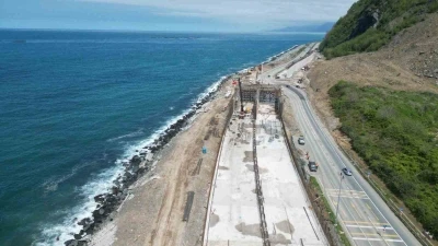 Artvin&rsquo;de 4 kişinin hayatını kaybettiği Karadeniz Sahil Yolu &uuml;zerindeki heyelan b&ouml;lgesinde t&uuml;nel &ccedil;alışması s&uuml;r&uuml;yor
