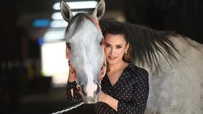 At yarışı spikeri Esen G&ouml;k'&uuml;n &ouml;l&uuml;m&uuml;ne ilişkin Adli Tıp raporu hazırlandı