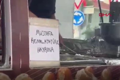 İznik'te Atat&uuml;rk i&ccedil;in lokma dağıtıldı