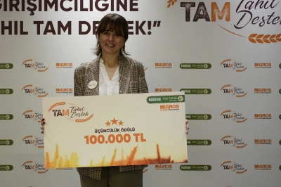 Atık Durumdaki Meyveleri Hammaddeye D&ouml;n&uuml;şt&uuml;rd&uuml;