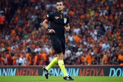 Atilla Karaoğlan, 3. kez Trabzonspor - Galatasaray ma&ccedil;ında d&uuml;d&uuml;k &ccedil;alacak
