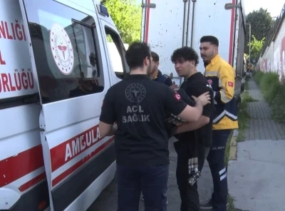 Avcılar&rsquo;da alkoll&uuml; gen&ccedil; trafiği birbirine kattı
