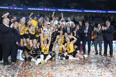 AXA Sigorta Kupa Voley Kadınlar D&ouml;rtl&uuml; Finalinde 2026 Şampiyonu Belli Oldu