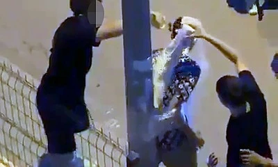  Aydınlatma direğine bağlayıp &uuml;zerine un ve sıvı yağ d&ouml;kt&uuml;ler