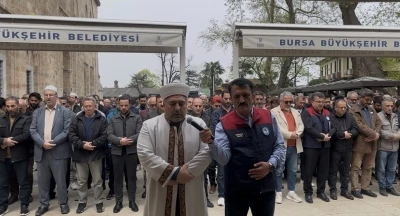 Ayla &ouml;ğretmen ve 8 &ouml;ğrenci i&ccedil;in Bursa&rsquo;da gıyabi cenaze namazı kılındı