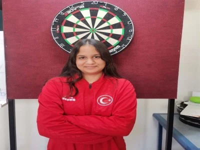 Ayşeg&uuml;l Karag&ouml;z, Dart'ta D&uuml;nya Şampiyonu oldu
