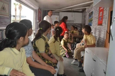 Ayvalık&rsquo;ta  "Deprem Sim&uuml;lasyon Tırı" bilin&ccedil;lendiriyor
