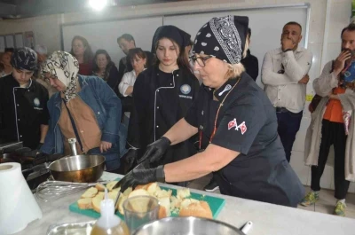 Ayvalık&rsquo;ta "Sıfır Atık Mutfak" projesi ev ekonomilerine destek olacak
