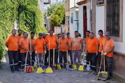 Ayvalık&rsquo;ta &ldquo;Temizlik Ordusu&rdquo; G&ouml;rev Başında