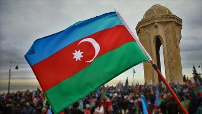 Azerbaycan ordusuna ait ara&ccedil; Ermenistan&rsquo;ın d&ouml;şediği mayına &ccedil;arptı, 4 asker yaralandı