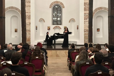 Aziz Panteleimon Kilisesi&rsquo;nde B&uuml;y&uuml;leyici "G&uuml;z Resitali&rdquo;