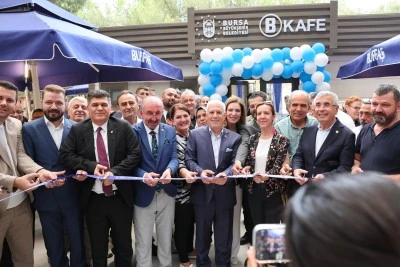 B Kafe&rsquo;nin 9. şubesini Emek&rsquo;te hizmete a&ccedil;ıldı