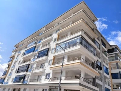 Baba iki oğlunu bı&ccedil;akla yaraladıktan sonra intihara kalkıştı