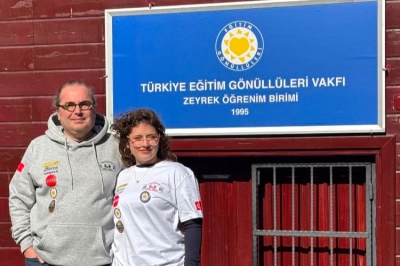 Baba ve Kızın Vespa ile Nordkapp Yolculuğu TEGV &Ccedil;ocuklarına Umut Oluyor