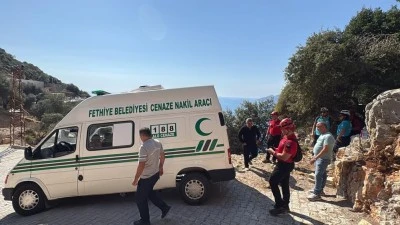  Babadağ'da yama&ccedil; paraş&uuml;t&uuml; kazası: 1 &ouml;l&uuml;