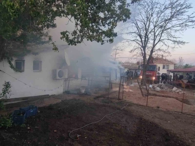 Babaeski&rsquo;de k&ouml;y evinde yangın
