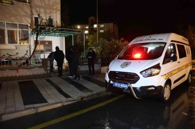 Baba oğul kavgasında bı&ccedil;aklar &ccedil;ekildi