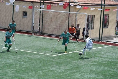 Bağcılar Belediyesi Ampute Futbol Takımı S&uuml;per Lig&rsquo;e y&uuml;kseldi
