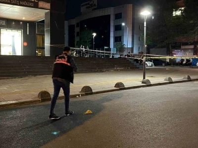 Bağcılar&rsquo;da tartıştığı husumetlisi tarafından silahla &ouml;ld&uuml;r&uuml;ld&uuml;
