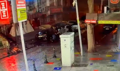Bah&ccedil;elievler'de &ccedil;ıkan kavgada 1 kişi &ouml;ld&uuml;