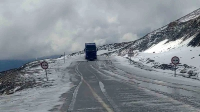Bah&ccedil;esaray yolunda Mayıs karı etkili oldu
