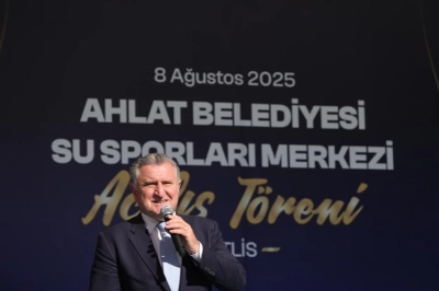 Bakan Bak: Dağlarda Roket Değil, Raket Sesleri Olsun