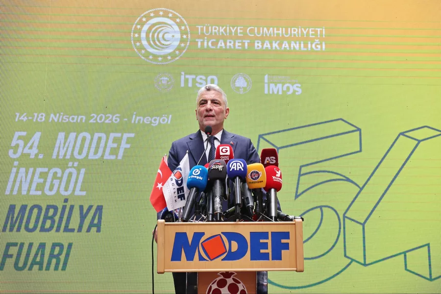 Bakan Bolat Bursa'da konuştu: "Kişi başına d&uuml;şen milli gelir en y&uuml;ksek seviyeye &ccedil;ıktı"