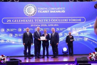 Bakan Bolat'tan Bursa'ya t&uuml;ketici &ouml;d&uuml;l&uuml;