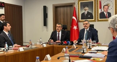 Bakan &Ccedil;ift&ccedil;i: "Okullarımızda 31 bin tane bah&ccedil;e g&ouml;revlisi istihdam etmiş olduk"