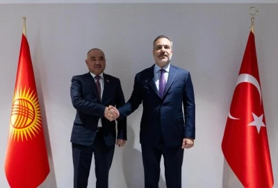 Bakan Fidan, Kırgızistan Y&uuml;ksek Meclisi Başkanı Uulu ile g&ouml;r&uuml;şt&uuml;
