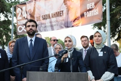 Bakan G&ouml;ktaş, G&uuml;m&uuml;lcine'de Doktor Sadık Ahmet i&ccedil;in d&uuml;zenlenen anma t&ouml;renine katıldı