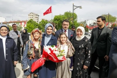 Bakan G&ouml;ktaş, K&uuml;tahya&rsquo;da temaslarda bulundu
