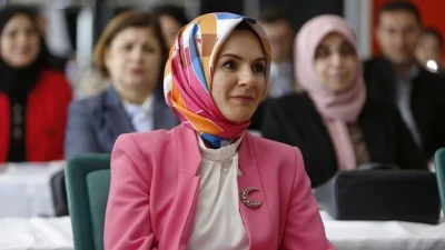 Bakan G&ouml;ktaş: Sizleri evlendirmeye y&ouml;nelik bir uygulama hazırlığımız yok