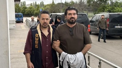 Bakan G&uuml;rlek, Rasim Ozan K&uuml;tahyalı'nın tutuklandığı bahis operasyonu hakkında a&ccedil;ıklamalarda bulundu