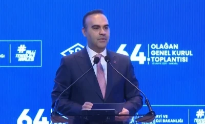 Bakan Kacır: "İhracatımız bug&uuml;n 265 milyar dolarla Cumhuriyet tarihimizin en y&uuml;ksek d&uuml;zeyine ulaştı"
