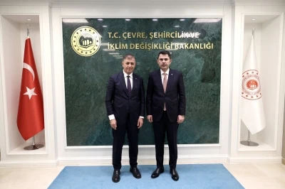 Bakan Kurum, İzmir B&uuml;y&uuml;kşehir Belediye Başkanı Tugay&rsquo;ı kabul etti