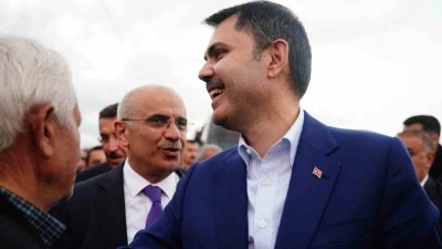 Bakan Kurum, k&ouml;y evine konuk oldu
