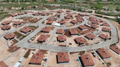 Bakan Kurum: "Adıyaman&rsquo;ın Zey k&ouml;y&uuml; kayalık zemin &uuml;zerine yeniden kuruldu"
