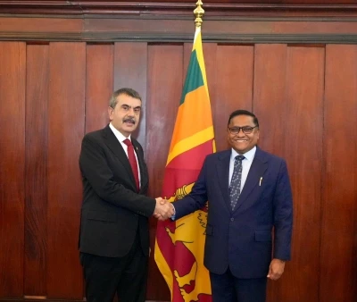 Bakan Tekin, Sri Lanka Dışişleri, Dış İstihdam ve Turizm Bakanı Herath ile g&ouml;r&uuml;şt&uuml;