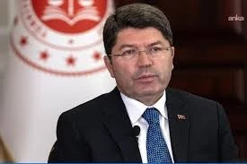 Bakan Tun&ccedil;: Bayrağımıza saldırı ile ilgili soruşturma başlatıldı